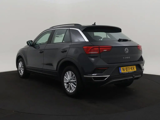 Foto 4 van Volkswagen T-Roc 1.5 TSI Style | ACC | Navi | Camera | Trekhaak