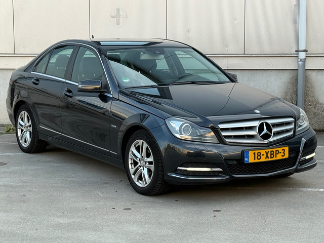 Foto 2 van Mercedes-Benz C-klasse 180 Business Class Avantgarde / APK / Navigatie / Nette auto / inruil mog.