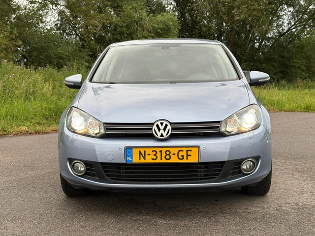 Foto 8 van Volkswagen Golf 1.2 TSI HighLine Xenon Stoelvw NAVI Cruise Clima