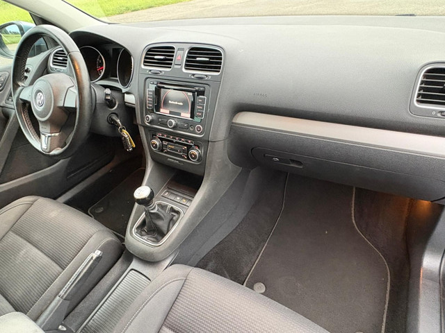 Foto 9 van Volkswagen Golf 1.2 TSI HighLine Xenon Stoelvw NAVI Cruise Clima