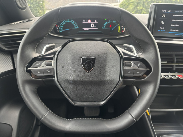 Foto 6 van Peugeot 2008 1.2 Hybrid 136 Style | Cruise control | Climate control | Apple Carplay | Android Auto
