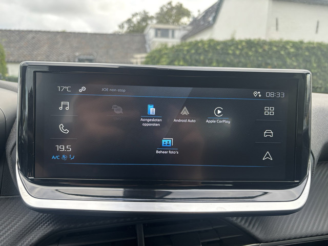 Foto 9 van Peugeot 2008 1.2 Hybrid 136 Style | Cruise control | Climate control | Apple Carplay | Android Auto