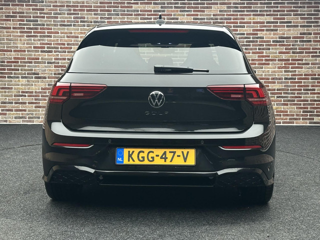 Foto 9 van Volkswagen Golf 1.5 eTSI R-Line Edition Pano|Head up
