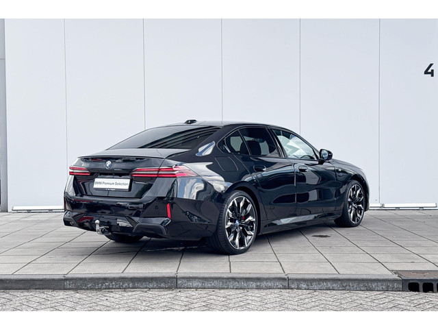 Foto 5 van BMW i5 Sedan eDrive40 M Sport Pro 20 Inch / Stuur & Stoelverwarming voor + achter / Stoelventilatie