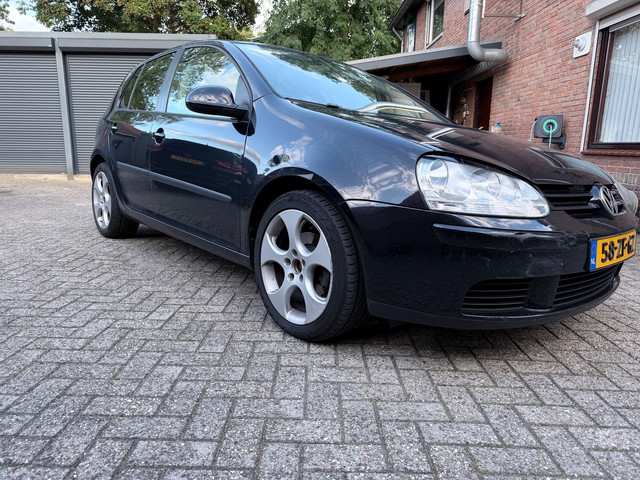 Foto 11 van Volkswagen Golf 1.6 Optive 4