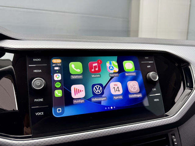 Foto 11 van Volkswagen T-Cross 1.0 TSI *Slechts 17.738 km* Automaat / Apple Carplay / Stoelverwarming / Adapt. C