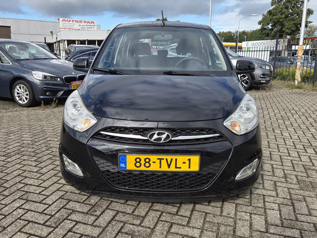 Foto 3 van Hyundai I10 1.2 Plus/AIRCO/PARKERSENSOR