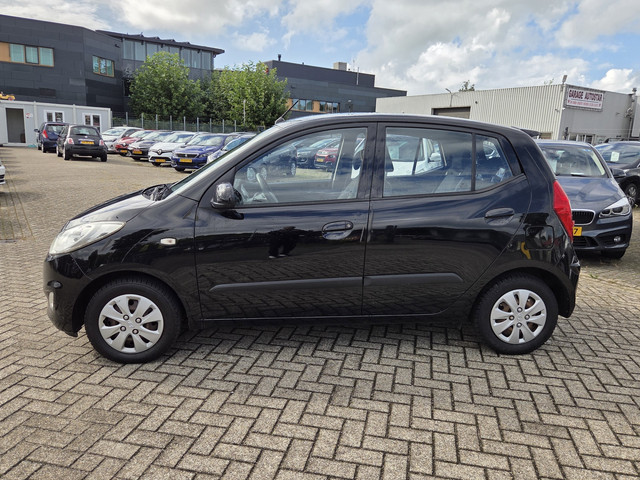 Foto 6 van Hyundai I10 1.2 Plus/AIRCO/PARKERSENSOR