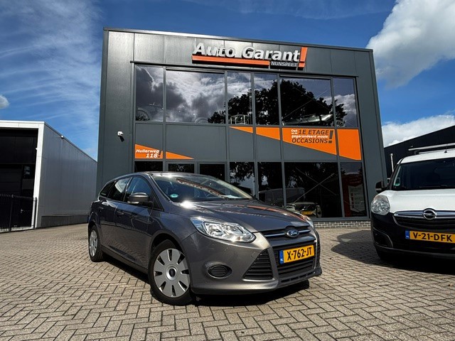 Foto 3 van Ford Focus Wagon 1.0 EcoBoost Edition/airco/stoelverw/nette auto