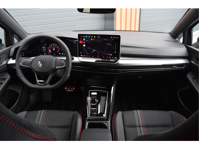 Foto 8 van Volkswagen Golf 2.0 TSI GTI Clubsport Edition 50 325pk | Panoramadak