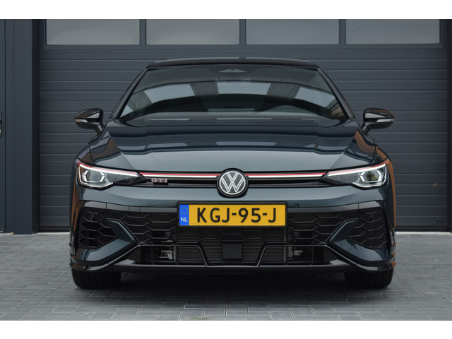 Foto 5 van Volkswagen Golf 2.0 TSI GTI Clubsport Edition 50 325pk | Panoramadak