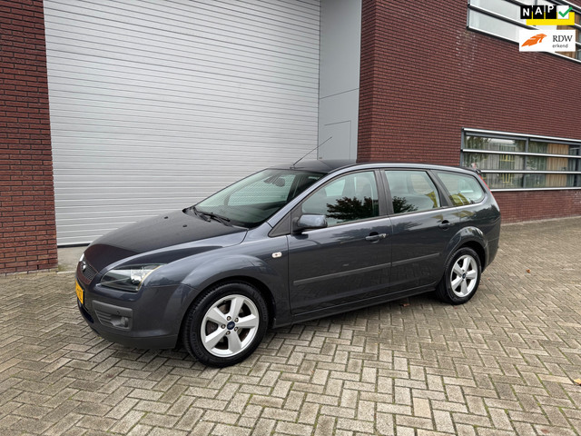 Ford Focus Wagon 1.6-16V Automaat Airco Cruise Trekhaak