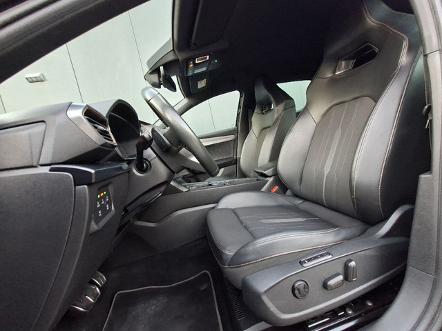 Foto 4 van Cupra Leon 1.5 eTSI Business Intense * Navigatiesysteem * Elektrische stoelen met memory * Parkeerca