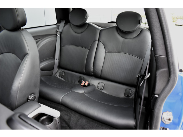 Foto 2 van MINI 3-deurs 1.6 John Cooper Works Chili H&k - Cruise - Clima