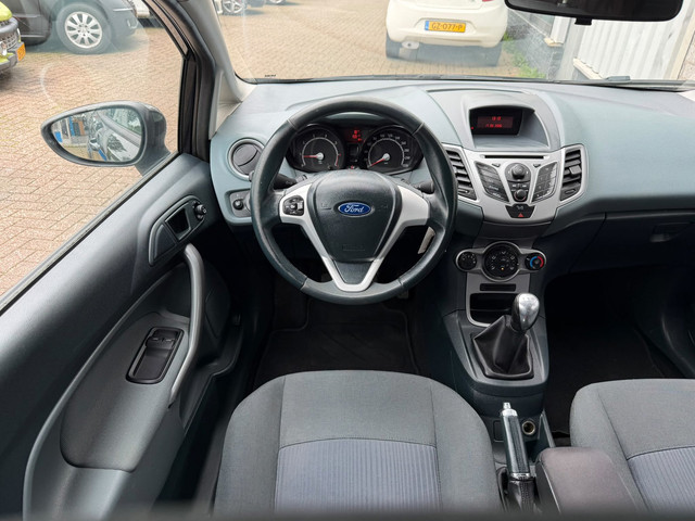 Foto 8 van Ford Fiesta 1.25 S-Edition Nette Auto 1 Jaar APK