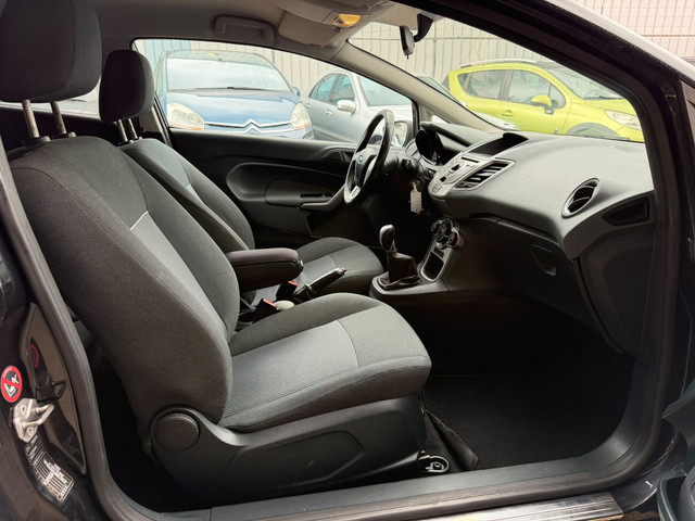 Foto 3 van Ford Fiesta 1.25 S-Edition Nette Auto 1 Jaar APK