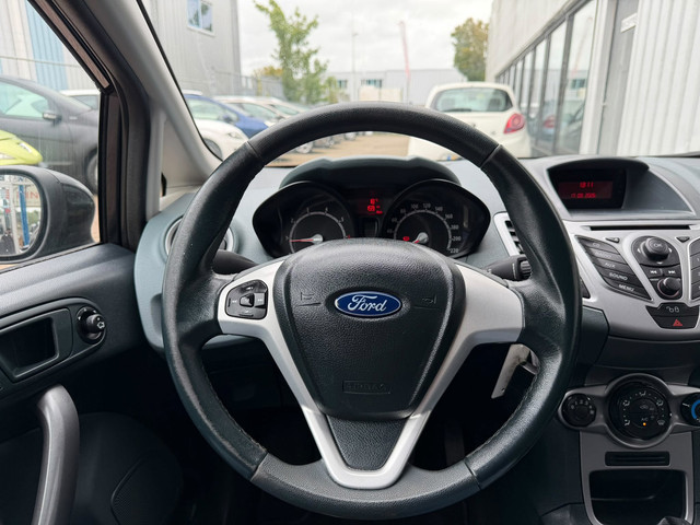 Foto 10 van Ford Fiesta 1.25 S-Edition Nette Auto 1 Jaar APK