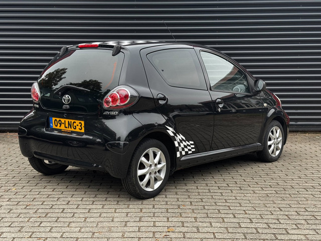 Foto 3 van Toyota Aygo Toyota Aygo 1.0-12V Comfort | Airco | Toerenteller | Elektr. Ramen | Centrale Vergrendel