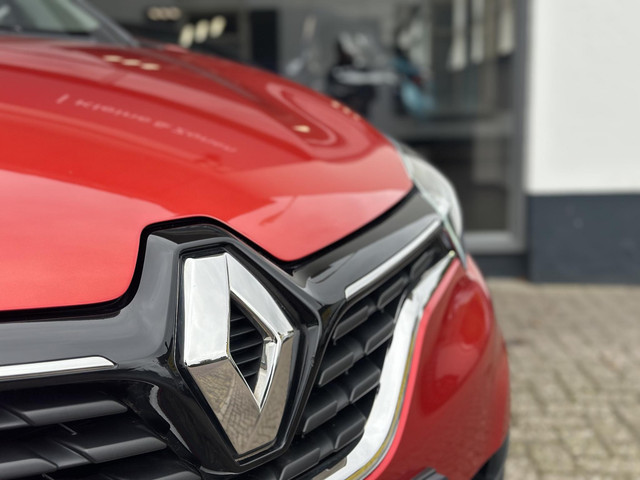 Foto 3 van Renault Captur 1.3 TCe 150 EDC Intens | Easy Life Pack | Voorstoelen verwarmd | Pack Premium | Armst
