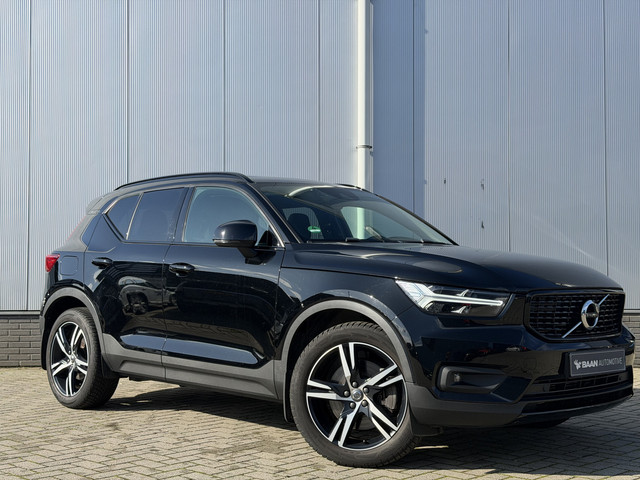 Foto 4 van Volvo XC40 1.5 T4 Recharge R-Design Expression | Adaptive | Panorama | Trekhaak | Camera