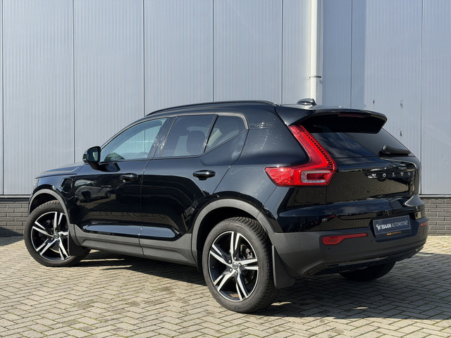Foto 9 van Volvo XC40 1.5 T4 Recharge R-Design Expression | Adaptive | Panorama | Trekhaak | Camera