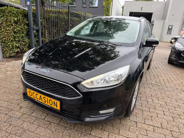 Foto 5 van Ford Focus Wagon 1.0 EcoBoost Titanium Business 1e eigenaar, 67.520 km, cruise, clima, stoel en stuu