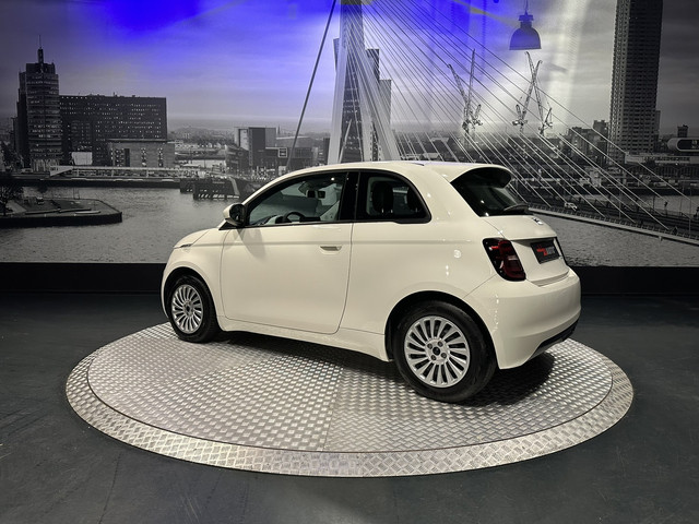 Foto 10 van Fiat 500 Icon 42 kWh
