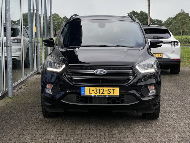 Foto 2 van Ford Kuga 1.5 EcoBoost ST Line | Winterpack | Trekkaak | 2000kg trekgewicht | Panoramadak | 19 inch