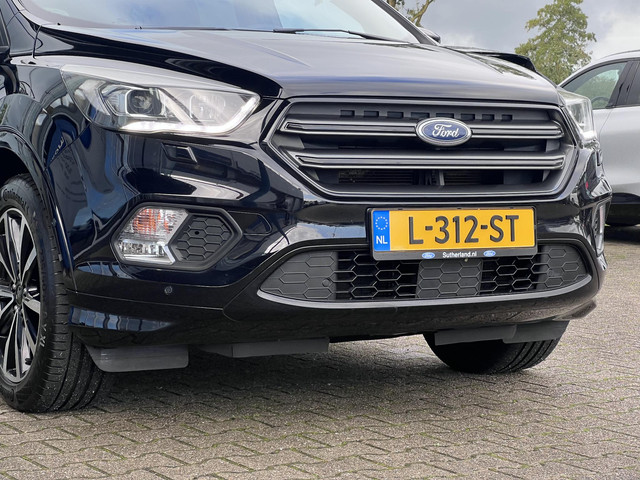 Foto 9 van Ford Kuga 1.5 EcoBoost ST Line | Winterpack | Trekkaak | 2000kg trekgewicht | Panoramadak | 19 inch
