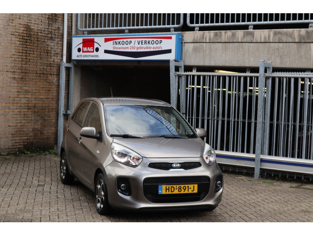 Foto 10 van Kia Picanto 1.2 CVVT DynamicLine (bj 2015, automaat)