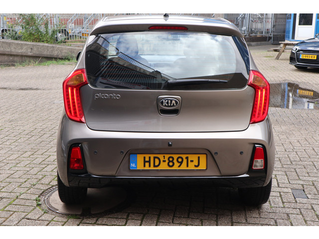 Foto 7 van Kia Picanto 1.2 CVVT DynamicLine (bj 2015, automaat)