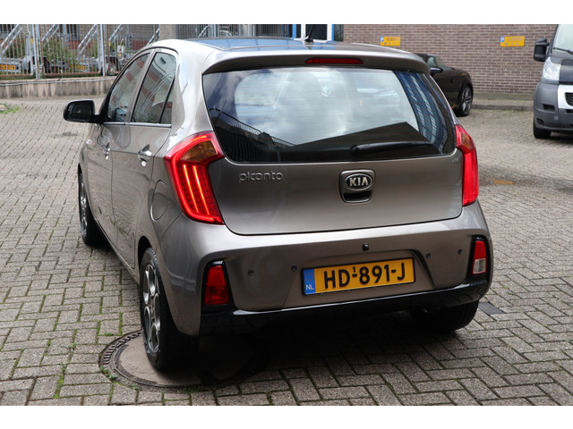 Foto 8 van Kia Picanto 1.2 CVVT DynamicLine (bj 2015, automaat)