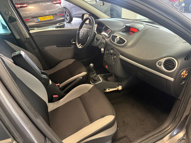 Foto 3 van Renault Clio 1.2 Authentique |Airco|NAP|