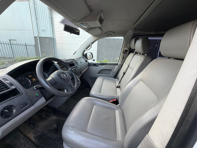 Foto 4 van Volkswagen Transporter Kombi 2.0 L1H1 Comfortline CNG 8 PERSOONS