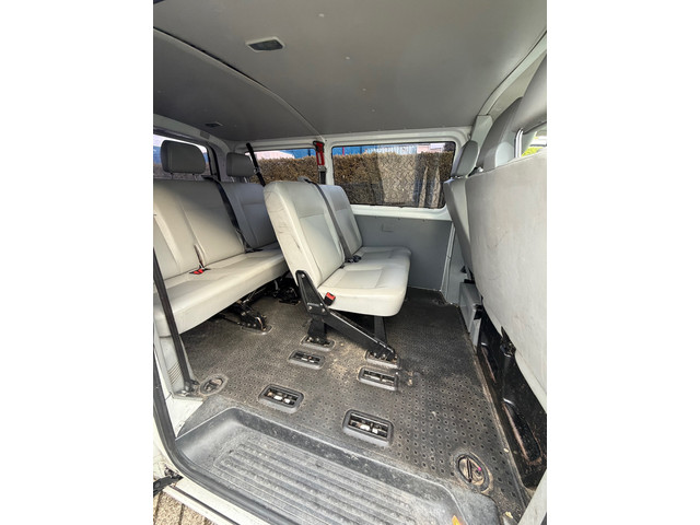 Foto 6 van Volkswagen Transporter Kombi 2.0 L1H1 Comfortline CNG 8 PERSOONS