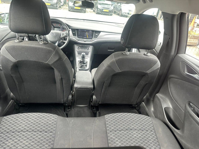 Foto 6 van Opel Astra Sports Tourer 1.0 Online Edition , navigatie , pdc voor en achter met camera , trekhaak