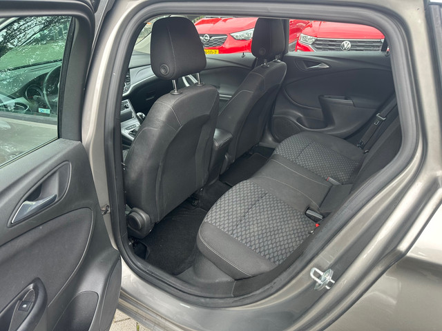 Foto 5 van Opel Astra Sports Tourer 1.0 Online Edition , navigatie , pdc voor en achter met camera , trekhaak