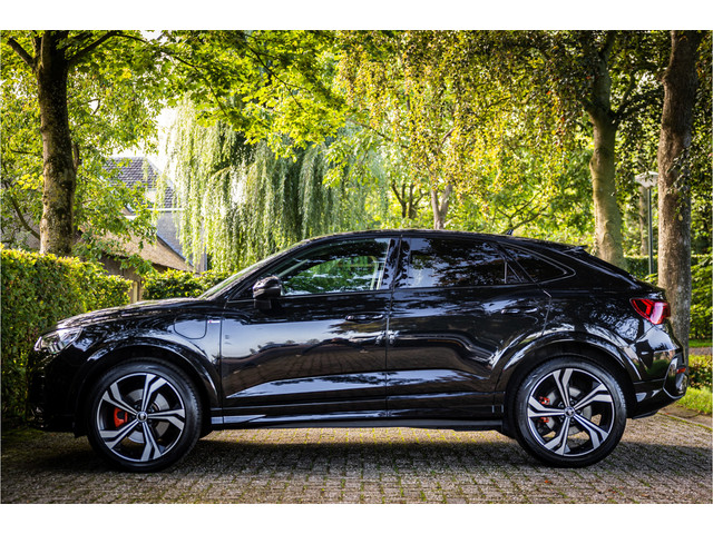 Foto 4 van Audi Q3 Sportback 45 TFSI e S Edition Panorama 20" Camera