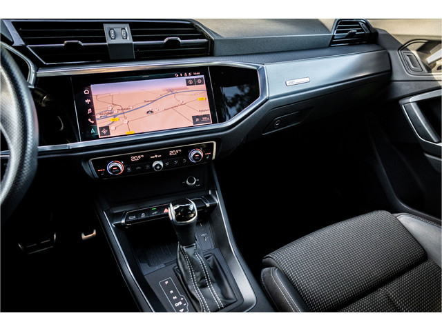 Audi Q3 Sportback 45 TFSI e S Edition Panorama 20" Camera