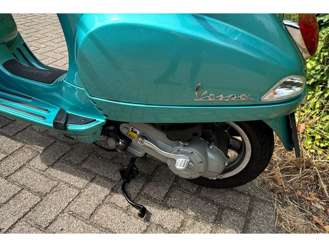 Foto 5 van Vespa LX 50 4T 45 km Scooter VERDE BETAAL met in3