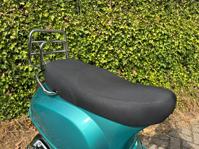 Foto 6 van Vespa LX 50 4T 45 km Scooter VERDE BETAAL met in3