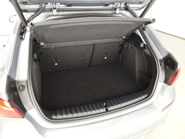 Foto 4 van BMW 1 Serie 5-deurs 118i | LED | Navigatie | Active cruise | Stoelverwarming | DAB | Harman-kardon s
