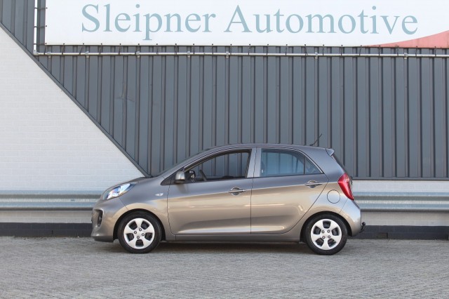 Foto 5 van KIA PICANTO 1.0 CVVT ECOPLUSLINE-5 Drs-Airco Nette zuinige auto!!