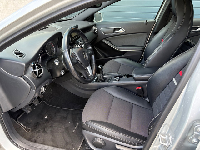 Foto 9 van Mercedes-Benz A-klasse 200 Prestige NAVI PDC 2013