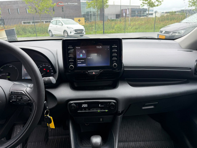 Foto 6 van Toyota Yaris 1.5 Hybrid Active