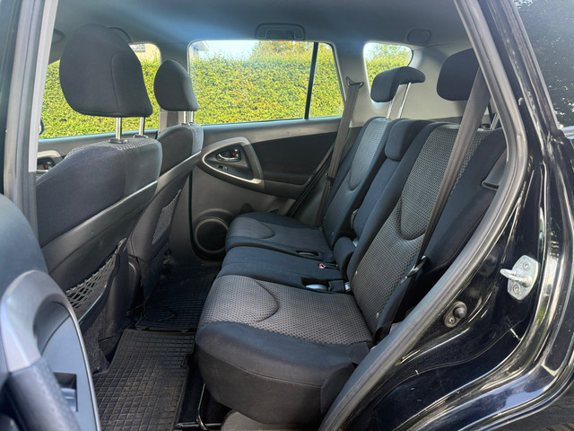 Foto 2 van Toyota RAV4 2.2 D4D Linea Terra NAP/NAVI/AIRCO/APK