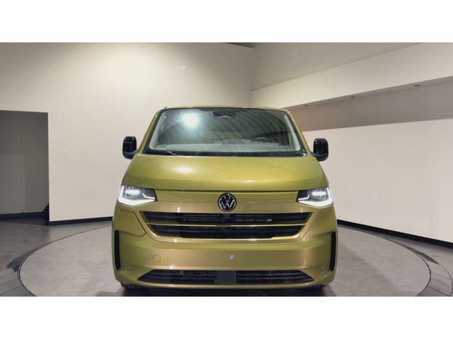 Foto 4 van Volkswagen e-Transporter Caravelle 32 L1H1 Life 64 kWh € 55.000,00 incl. BTW/BPM | Trekhaak | Keyles