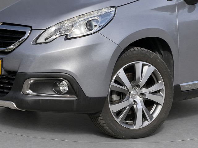 Foto 5 van Peugeot 2008 1.2 PureTech Féline, afneembare trekhaak, panoramadak, nieuwe distributieriem, vele opt