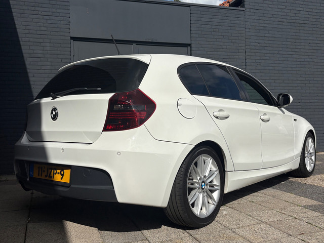 Foto 7 van BMW 1-serie 116i | M-Pakket | Stoelverwarming | Airco