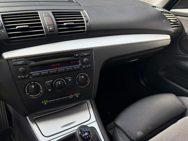 Foto 10 van BMW 1-serie 116i | M-Pakket | Stoelverwarming | Airco